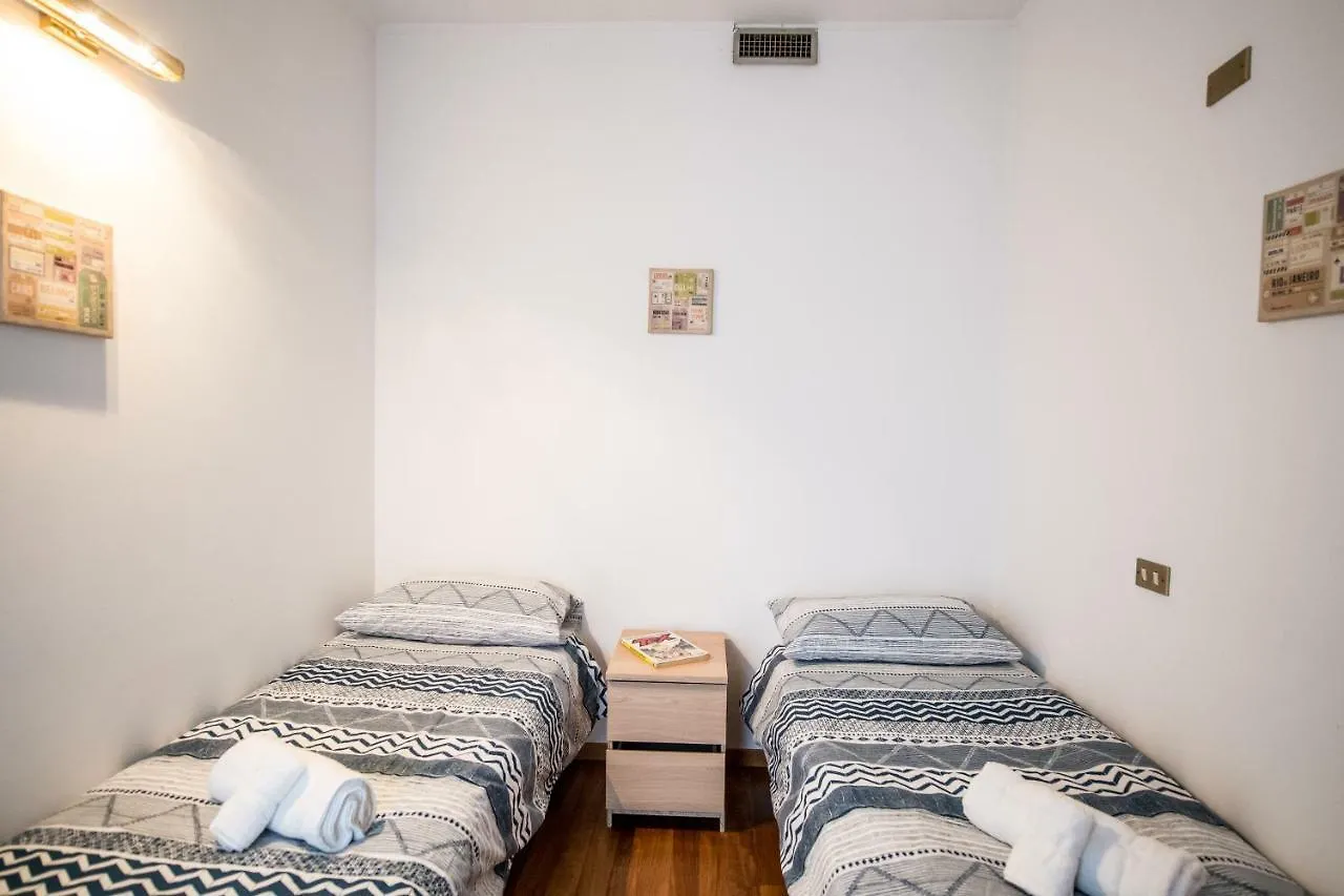 Appartement Airguest Crocetta loft à Milan 0*,