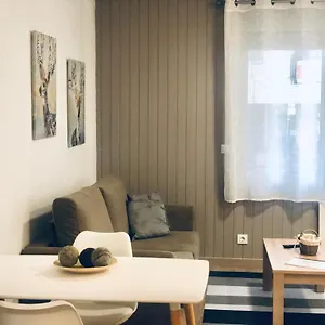 https://mikka-lake-placid-102.andorra-la-vella-hotels.net