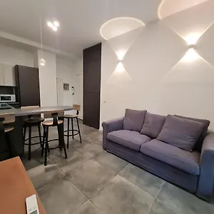 Apartment Porta Romana - Caldara Charme, Milan