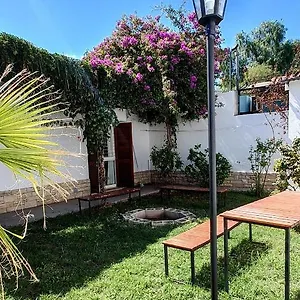https://la-casa-de-la-nona.hotelsmendoza.com