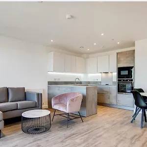 https://modern-stay-with-free-24hours-gym.brighton-hotels-england.com